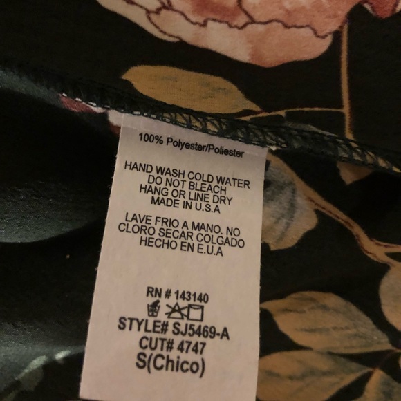 NWOT Beautiful flowered duster - Picture 6 of 6